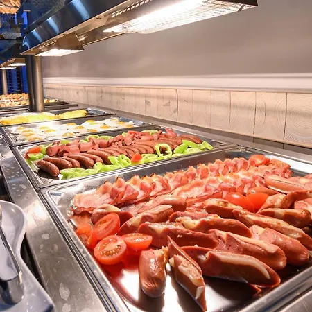 Otel Orbita Yukarı Cuma